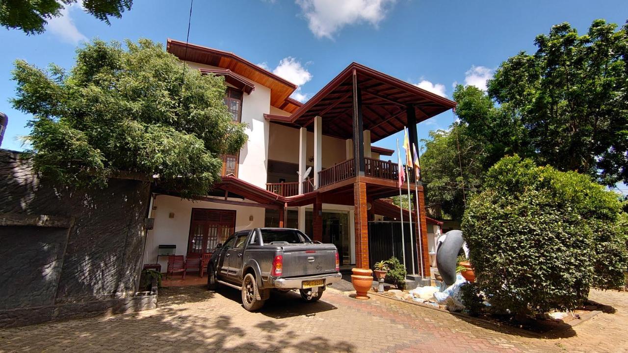 Yala Safari Village Maha Akurugoda Exterior foto
